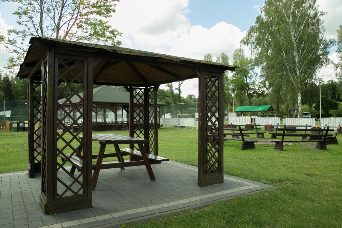 Camping Oaza Blonie Kornik Domki Standard - 3 Pokoje Exterior foto