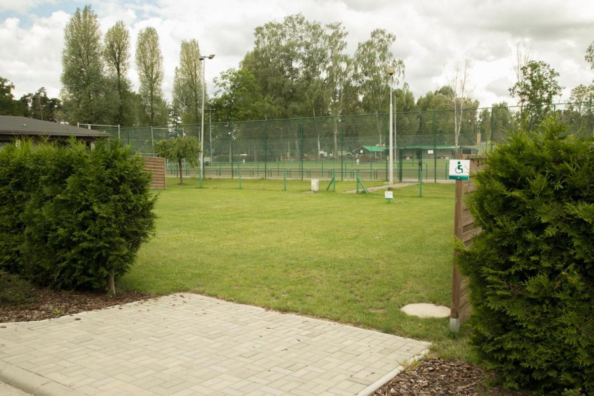 Camping Oaza Blonie Kornik Domki Standard - 3 Pokoje Exterior foto