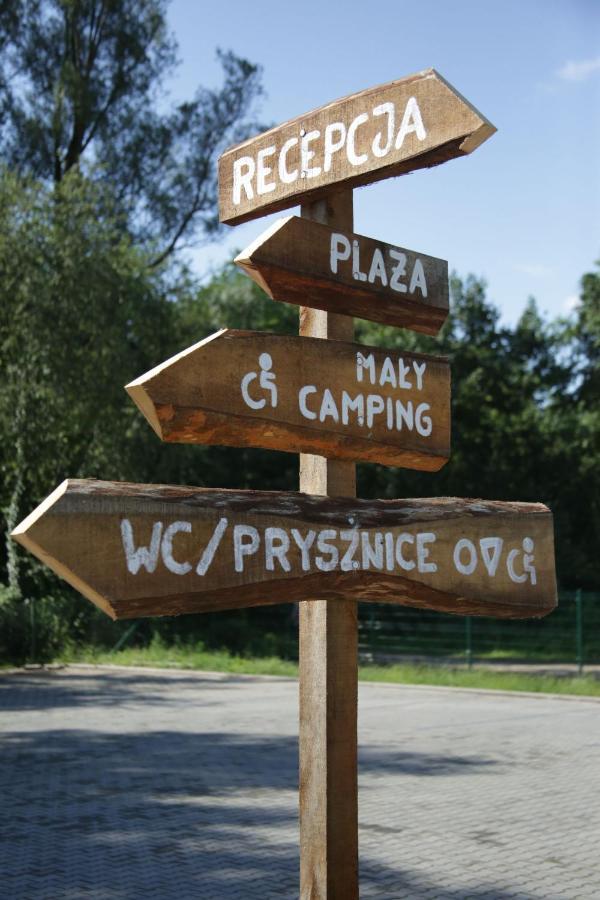 Camping Oaza Blonie Kornik Domki Standard - 3 Pokoje Exterior foto