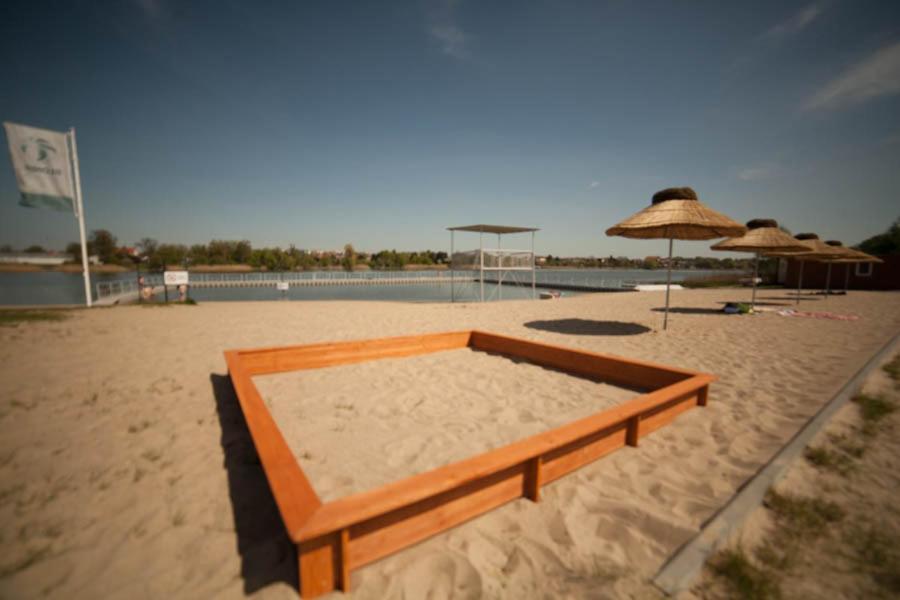 Camping Oaza Blonie Kornik Domki Standard - 3 Pokoje Exterior foto