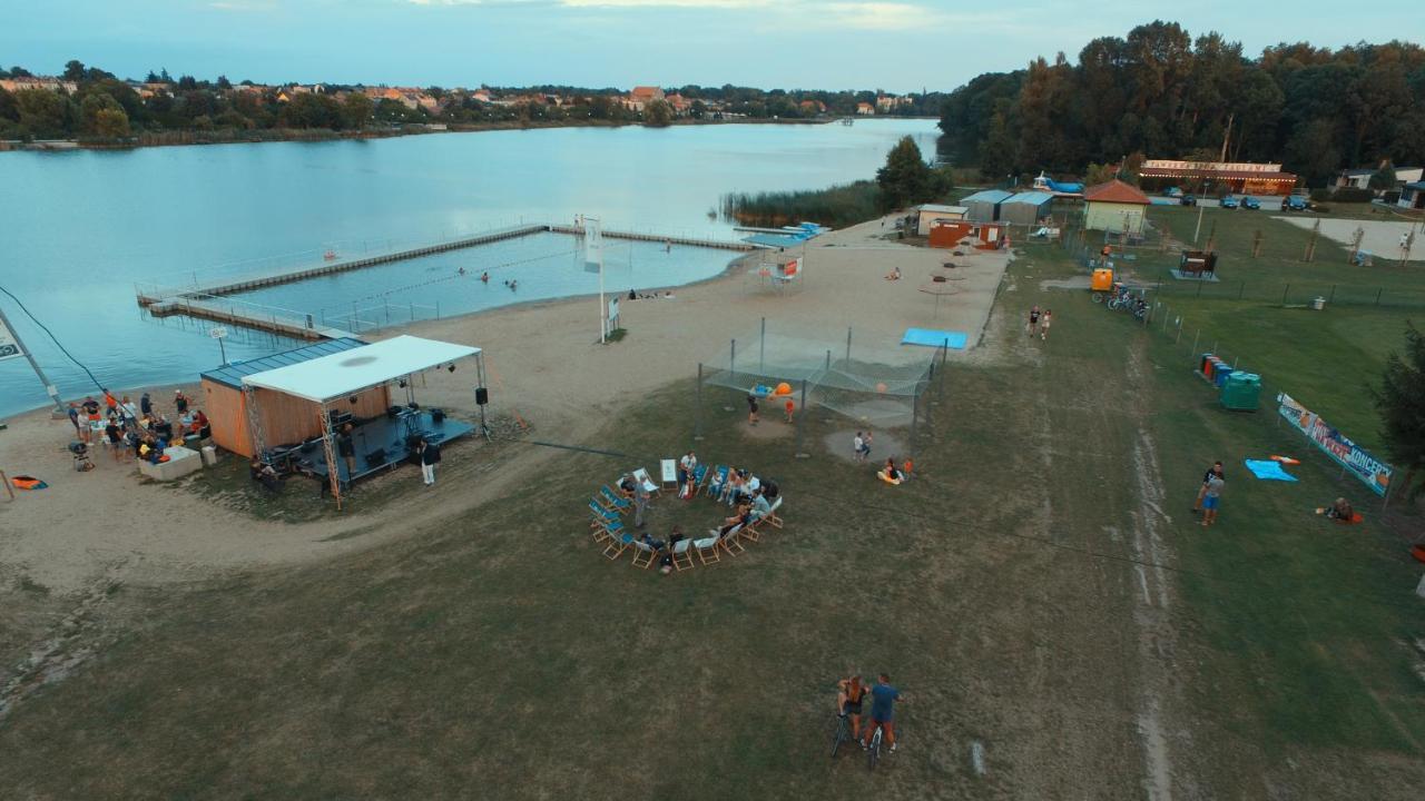 Camping Oaza Blonie Kornik Domki Standard - 3 Pokoje Exterior foto