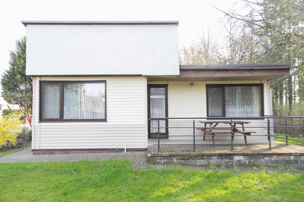 Camping Oaza Blonie Kornik Domki Standard - 3 Pokoje Exterior foto